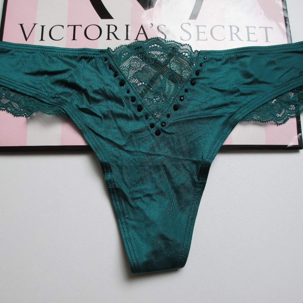 VICTORIA SECRET VERY SEXY Green Thong Panty NWT